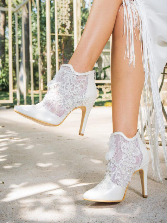 Short Square Heel Wedding Shoes For women  A1